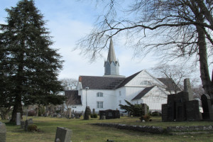 Bilde av Sandar kirke sett fra Landstads gate
